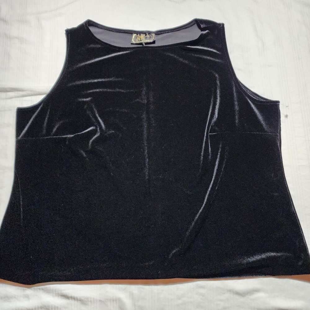 R & K Evening Top Women Black Velvet Sleeveless Round Neck Unknown Size Blouse